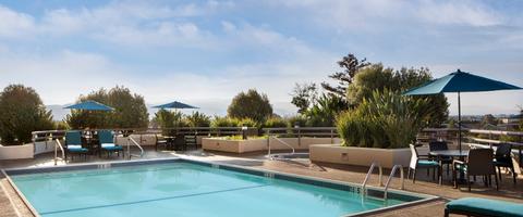 Hotel Features & Amenities