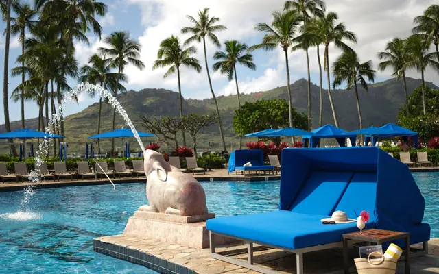 Play Poolside