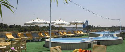 Sun Deck Bar & Barbecue