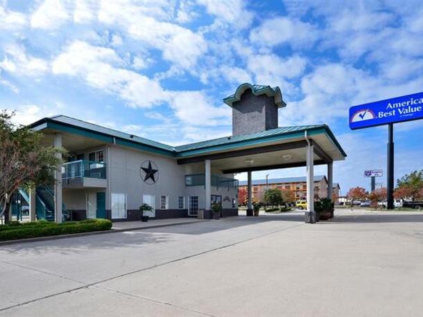 Americas Best Value Inn Ft. Worth Image