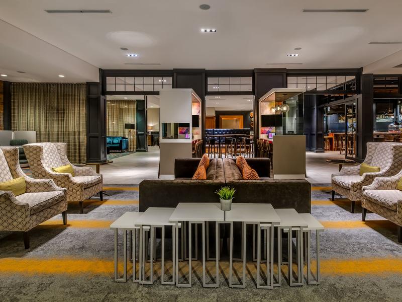 Charlotte Dining 7