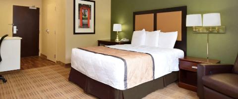 Sonesta Simply Suites Lafayette Airport
