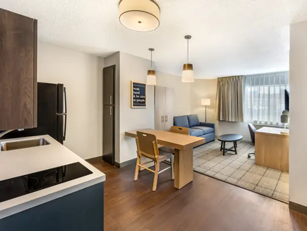 Sonesta Simply Suites Las Vegas Convention Center Image