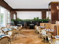 Nautilus Dining