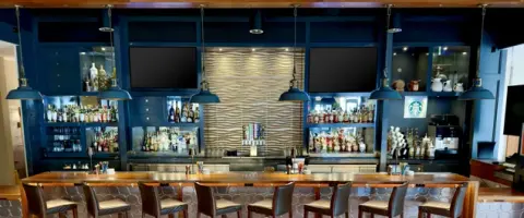 Charlotte Dining