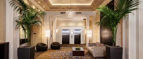 Hotel Features & Amenities